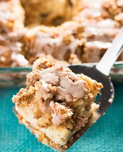 Cinnamon Roll Cake