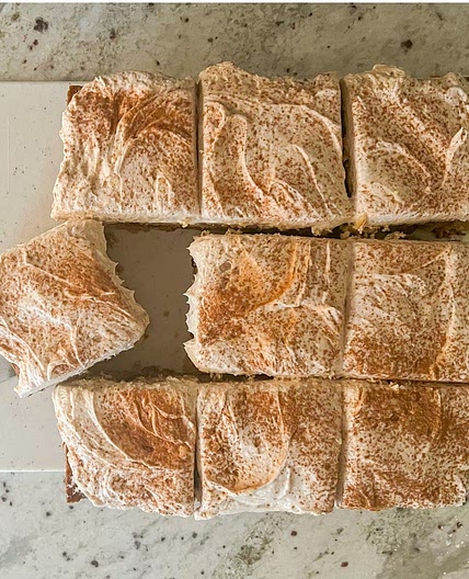 BROWN BUTTER SNICKERDOODLE CAKE WITH CINNAMON FROSTING