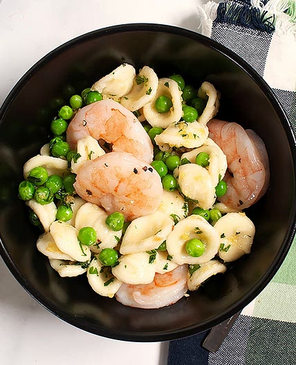 Easy Garlic Herb Shrimp with Peas