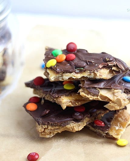 Peanut Butter Saltine Toffee
