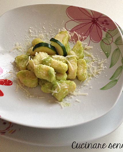 Gnocchi di ricotta al pesto di zucchina nichel free | Cucinare senza Nichel