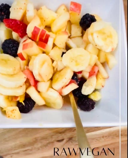 Raw Vegan Breakfast Bowl 