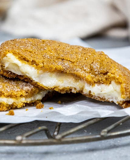 Pumpkin Cheesecake Cookies
