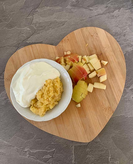 FAST 800 - apple mango and hazelnut yogurt