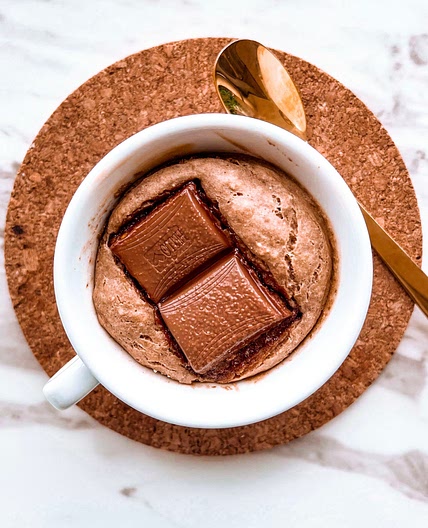 5 MIN VEGAN MUG CAKE 