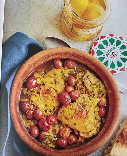 Tajine de poulet aux olives et citrons confits