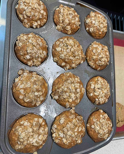 Oatmeal Banana Muffins with Streusel Topping - Jessie Bakes Treats