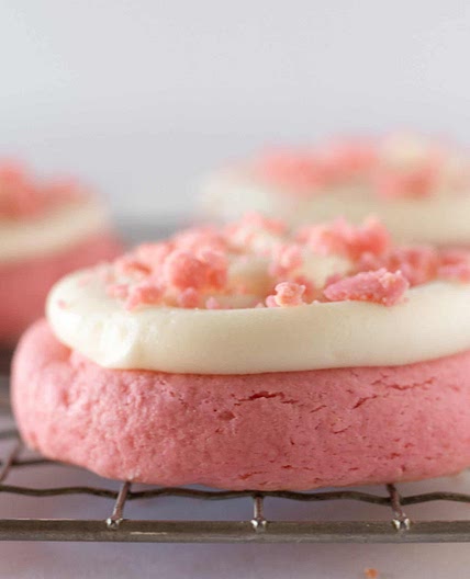 Crumbl 🙀 Pink Velvet Cookies with a Cake Mix