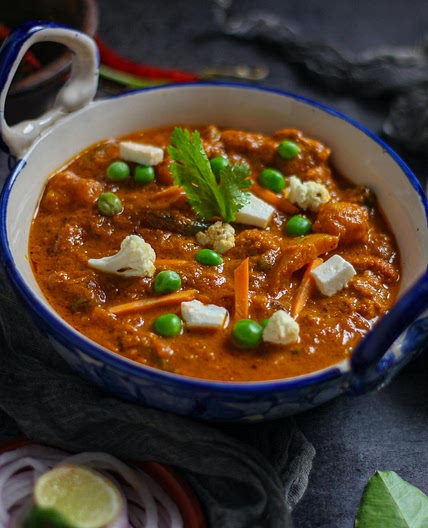 Carrot and Green Peas with Tomato Sauce Made by Joyoung Automatic Cooker