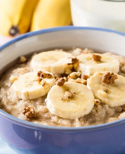 Oatmeal with bananas