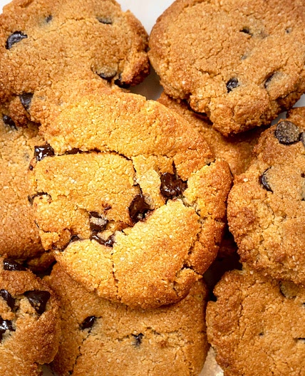 Air Fryer Chocolate Chip Cookies — Low Carb Love™