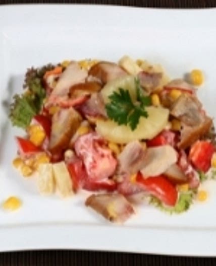 Vegetable salad with pork