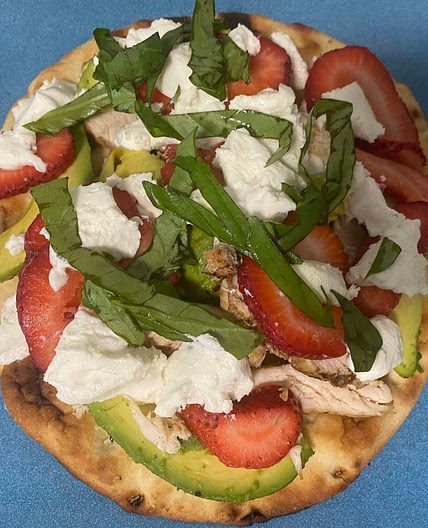Grilled Naan Pizza with Strawberry Chicken and Avocado
