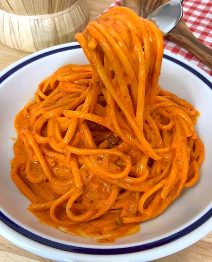 CREAMY SPICY LINGUINE