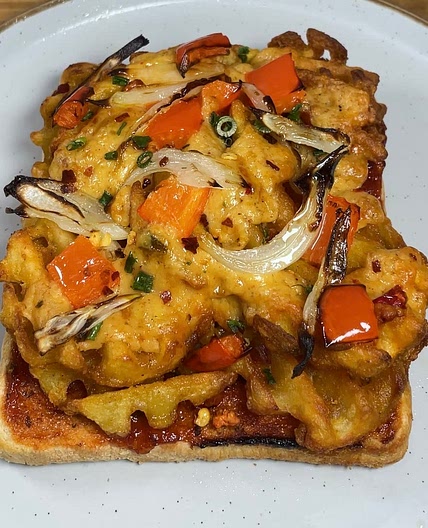 Spicy Potato Waffle Cheese on Toast 