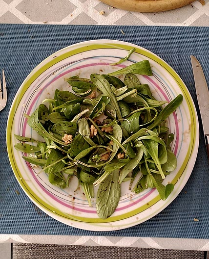 Salade mâche aux noix