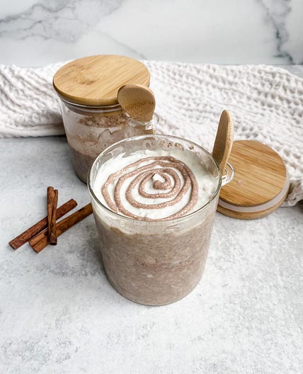 Cinnamon Roll Overnight Oats