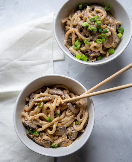 Creamy Mushroom Udon Noodles