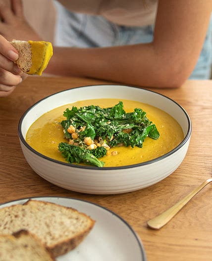 ROASTED PUMPKIN & CAULIFLOWER SOUP