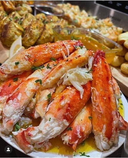 derbuzz: BAKED CRAB LEGS IN BUTTER SAUCE