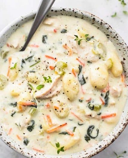 Olive Garden Chicken Gnocchi Soup - Creme De La Crumb