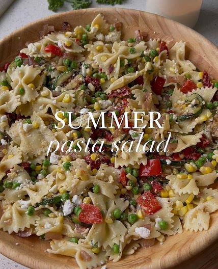 bookmark this HEALTHY SUMMER PASTA SALAD 🌽✨follow for more life changing salads! ingredients: 16 oz bow tie pasta 1 cup steamed corn 1 cup peas 1/2 cup chopped sun dried tomatoes 1-2 cups grilled zucchini 1 bell pepper chopped and grilled 1 red onion dice