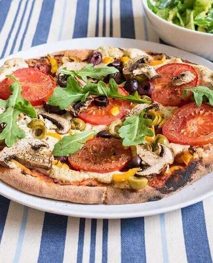 VEGGIE PIZZA WITH SUNFLOWER SEED CHEESE 🧀 