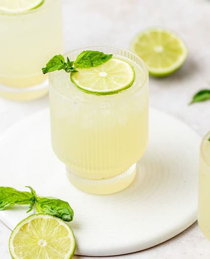 Gin Basil Smash