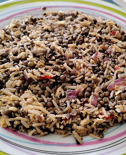 Riz sauvage au maquereau et lentilles