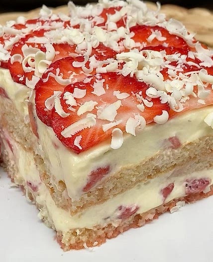 Strawberry Tiramisu