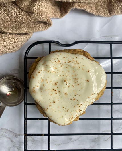 Snickerdoodle cookie (crumbl copycat). 