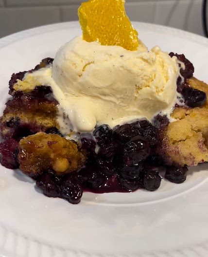 Blueberry Lemon Crockpot Cobbler 