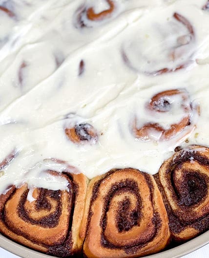 Cinnamon rolls with cream cheese frosting