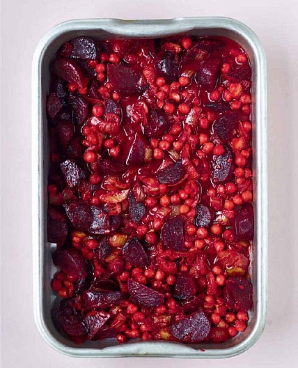 BEETROOT, CHICKPEA & COCONUT CURRY