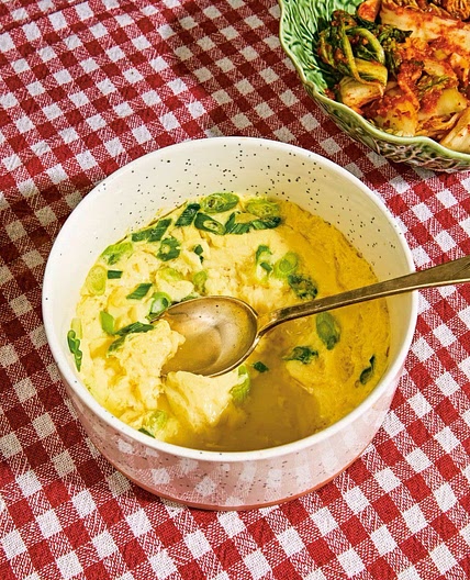 Microwave Gyeranjjim with Chicken Broth