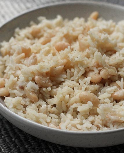 Nyekoe (Corn rice and beans)