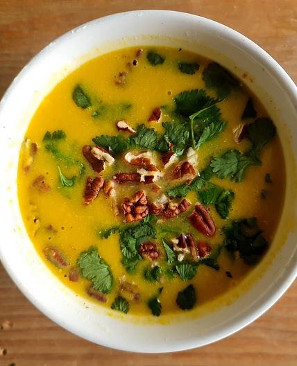 Pumpkinsoup with coconut and ginger