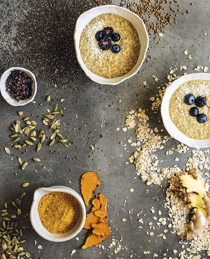 Turmeric Chia Overnight Oats