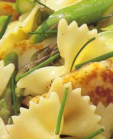 Asparagus and Haloumi Pasta Salad