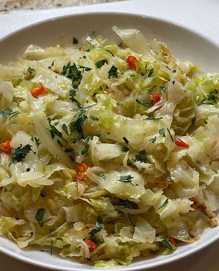 Spicy Garlic Butter Cabbage