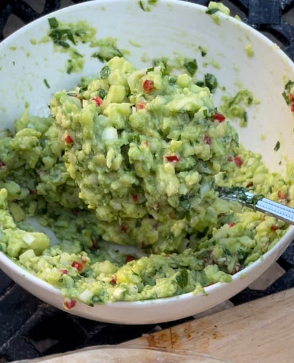 Easy Homemade Guacamole