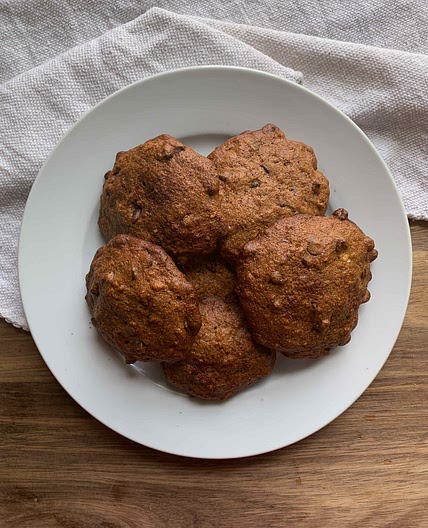 Banana Bread Chocolate Chip Cookies - GONANAS