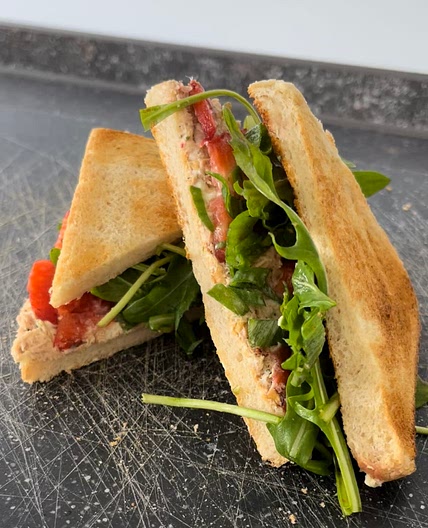 Tuna sandwich