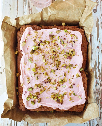 Turkish delight friendship cake