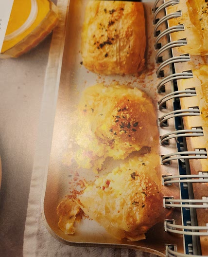Ham and Cheese breakfast strudels