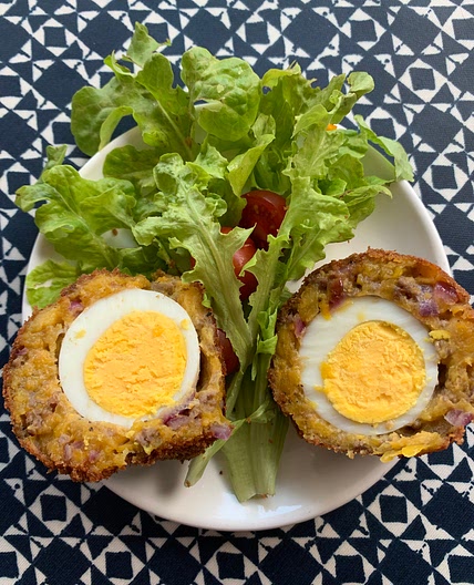 SURPRISE EGGS