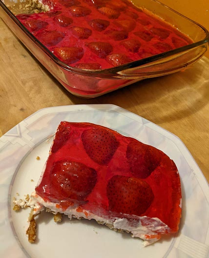 Mrs. Lee's Pretzel Salad