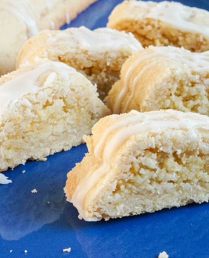 Apelsinsnittar (Swedish Orange Almond Slices)