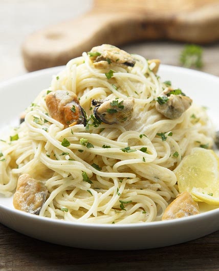 Cremige Pasta mit Miesmuscheln und Weißwein-Sahne Sauce