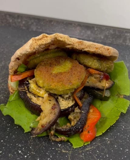 Falafel Pita with grilled vegetables